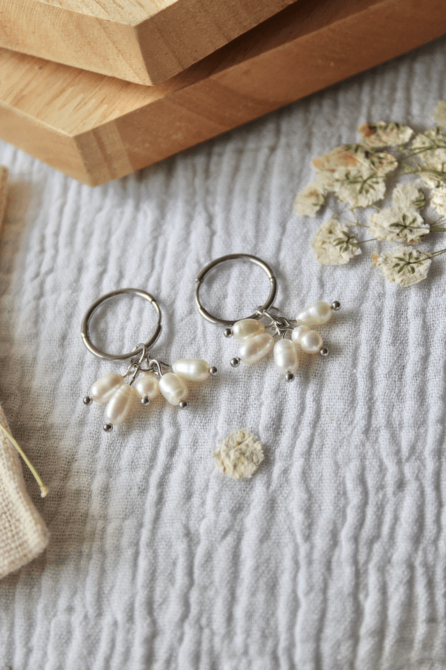 Boucles d’oreilles créoles - Bouquet de perles 