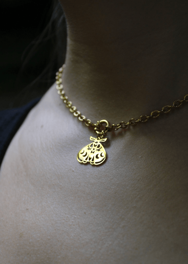 Collier Papillon de nuit - ras de cou  