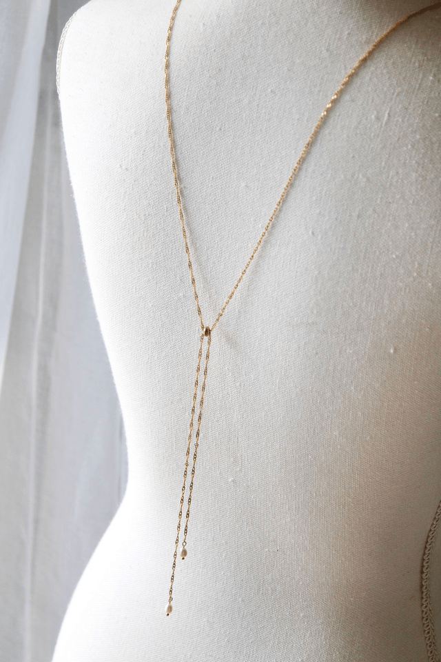 Collier de dos - torsadé et perles 
