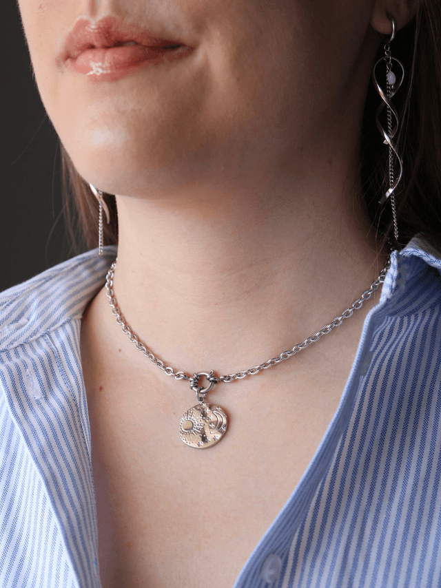Collier Univers - ras de cou 